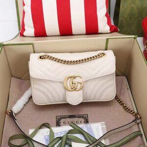 Gucci Marmont Matelassé Leather Shoulder Bag